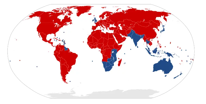 World map of drive rules for left or right.