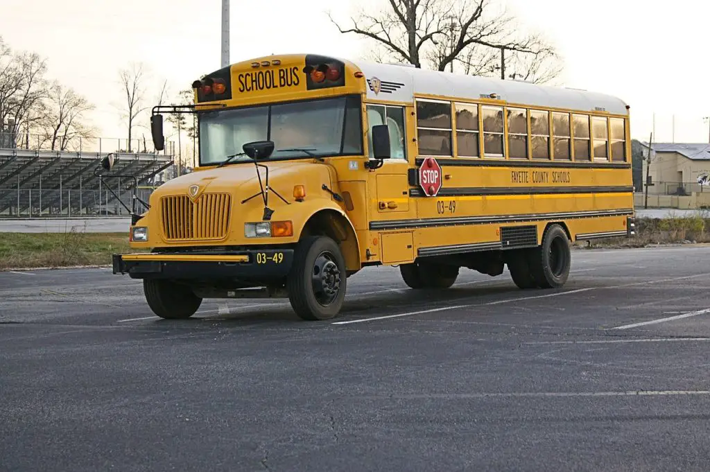 school bus 582062 1280