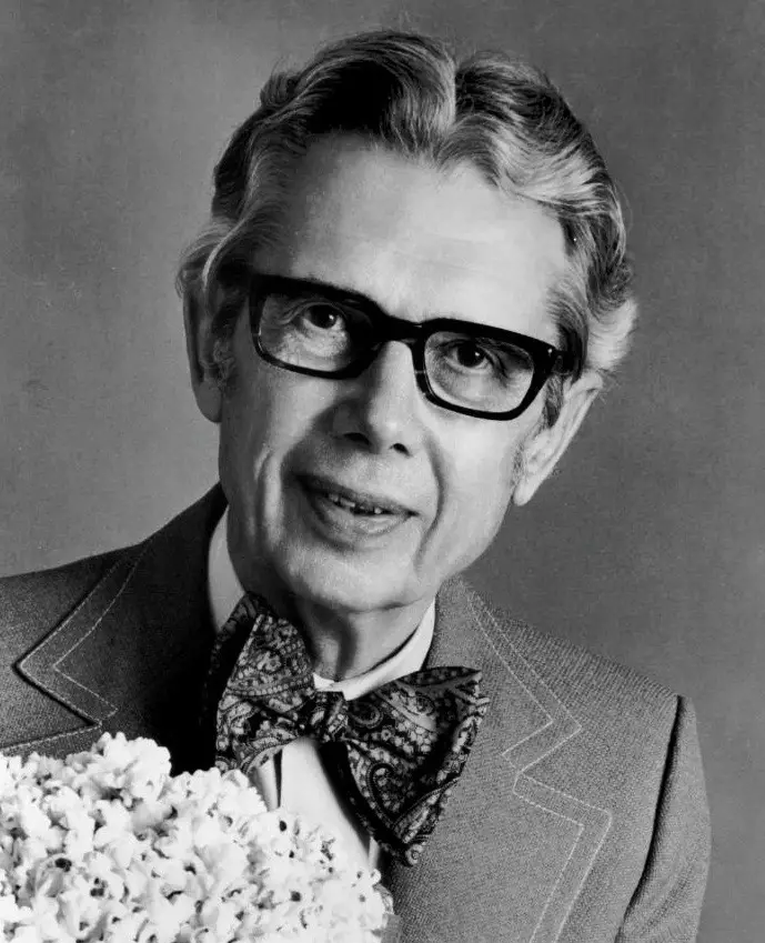 Orville Redenbacher, owner of Redenbacher popcorn.