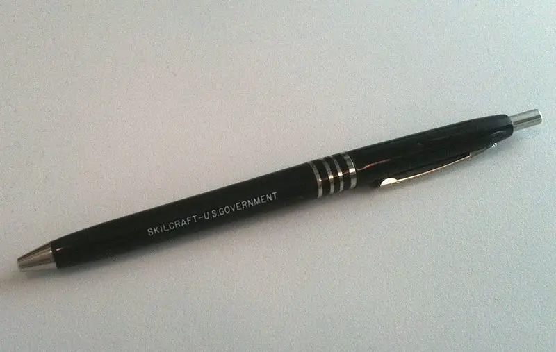 The US Government pen made by Skilcraft.