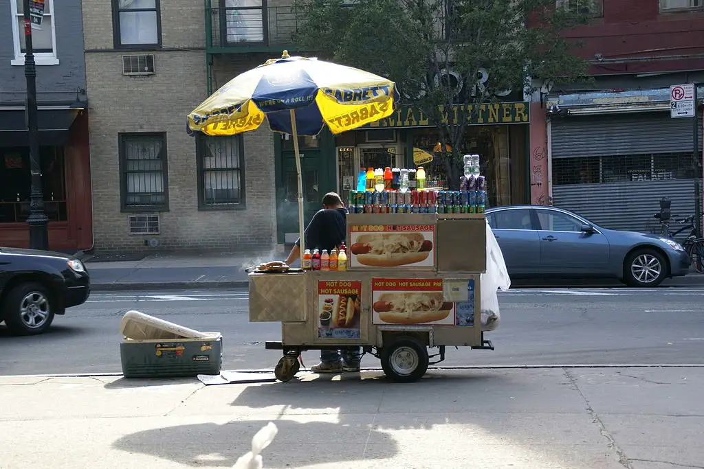 hot dog vendor new york city