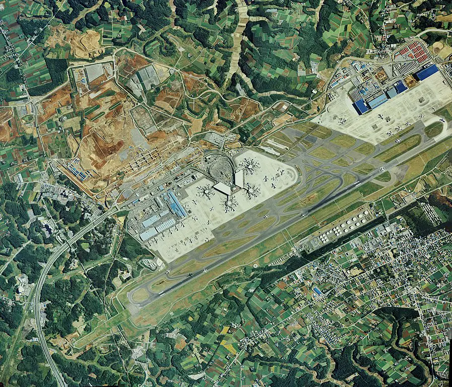 Narita Airport in 1989