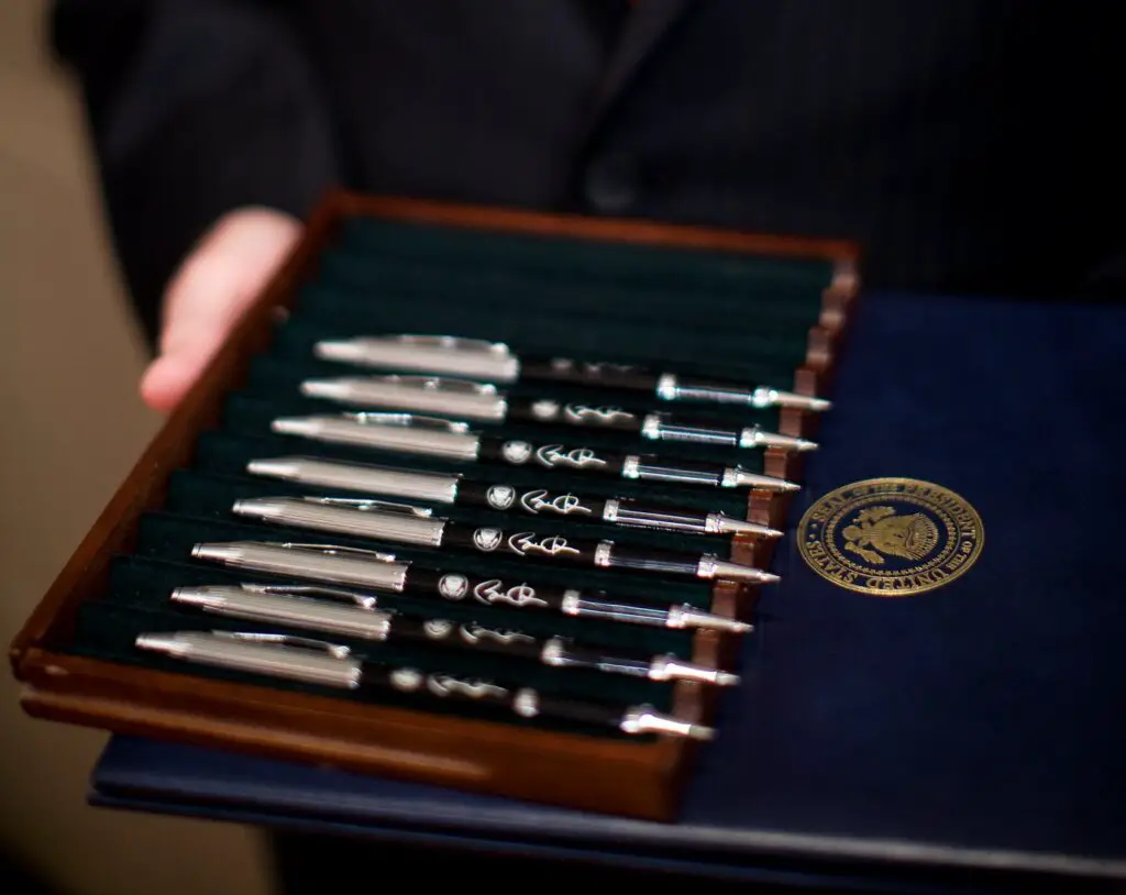 presidential pens