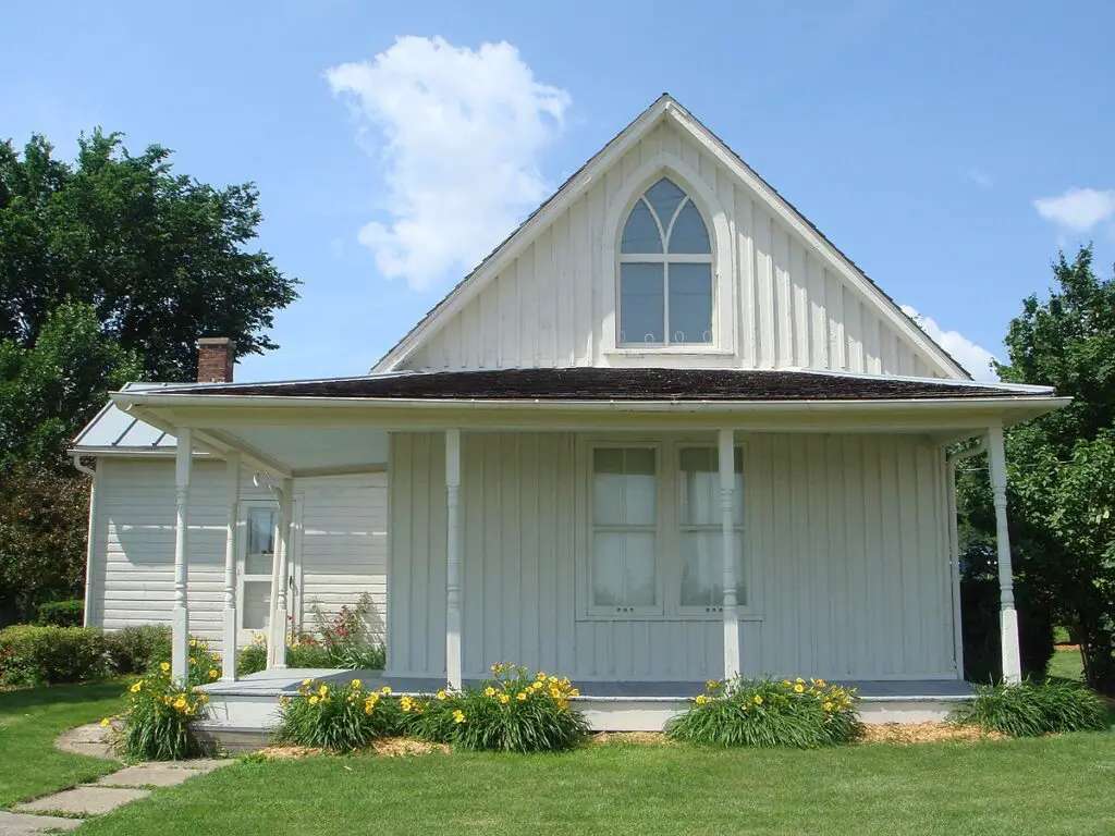 The American Gothic house in Eldon, Iowa, the inspiration behind Grant Wood's painting